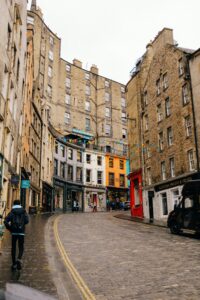 Looking for a Job in Scotland? Where to Start Your Search